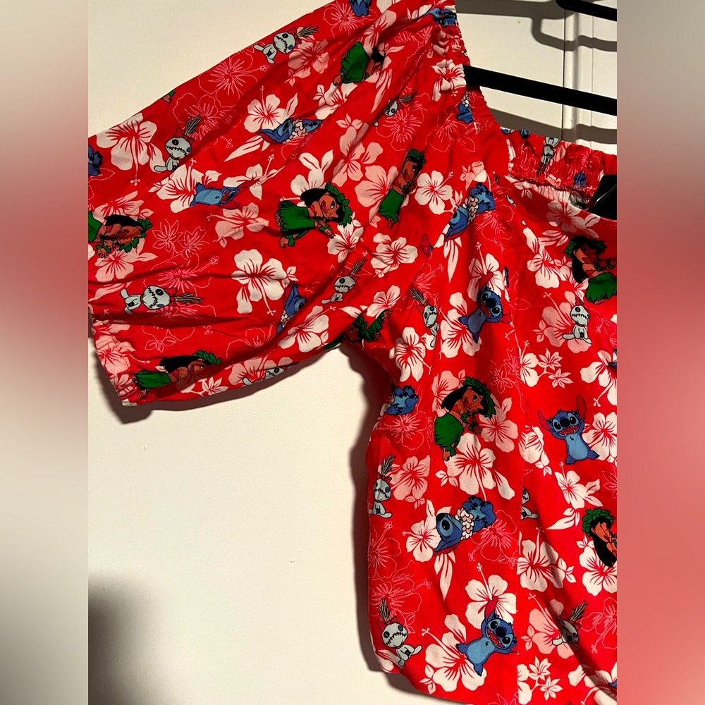 Box lunch exclusive Lilo and stitch blouse ! - Picture 3 of 6